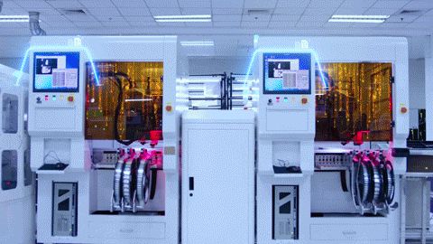 一臺手機是怎樣“智能”制造的？我們去聯想武漢工廠看了看——技術視角的深度解析